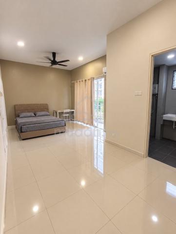 Tropicana Heights | Mix Master Room | Near Central Park & Rafflesia 1