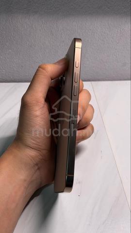 iPhone 16 Pro Max 512GB - photo 4 of 6