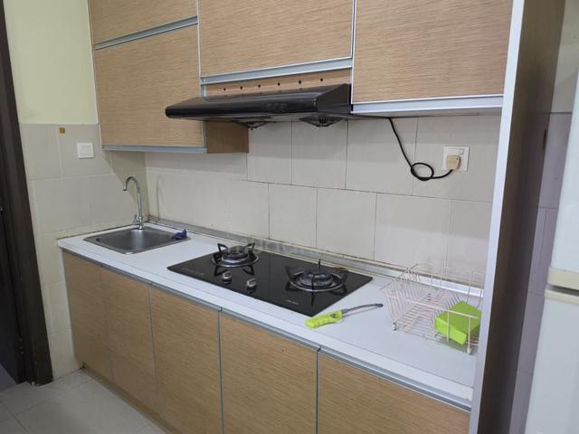 Middle Room 1