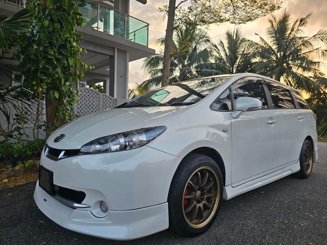 Toyota WISH 1.8 S / LOW MILLEAGE LEATHER SEAT - 4