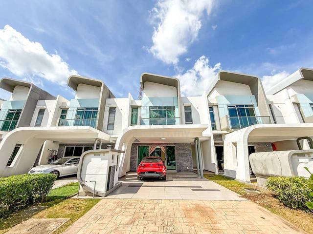 FACING OPEN! 26x95 Double Storey Superlink Courtyard Villa Liu Li 1
