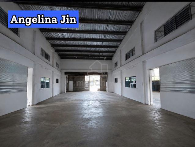 1.5 Storey Corner Adjoining Light Industry / Warehouse For Rent – Buki 1