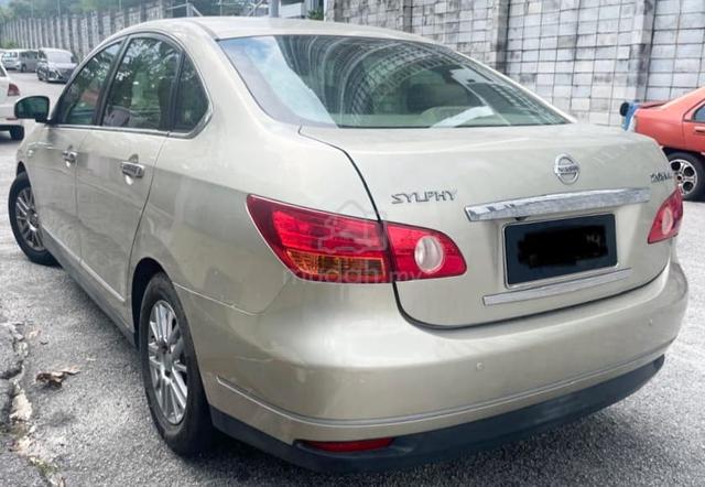 Nissan SYLPHY 2.0(A)PREMIUM LUXURY NAVI*MIL99K - 2