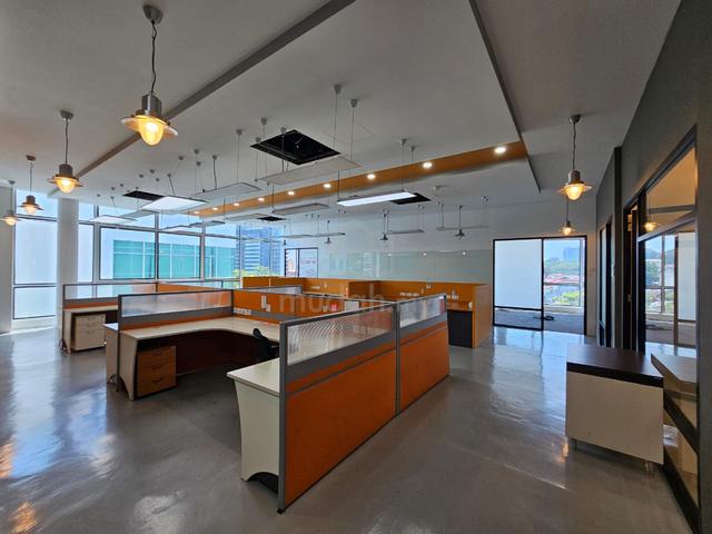 Nova Place Office lot (2210sf) Furnished @ Jelutong E gate 1