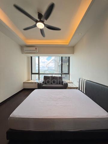 R&F Princess Cove / Master room / JB town / walk 8 min to CIQ 3