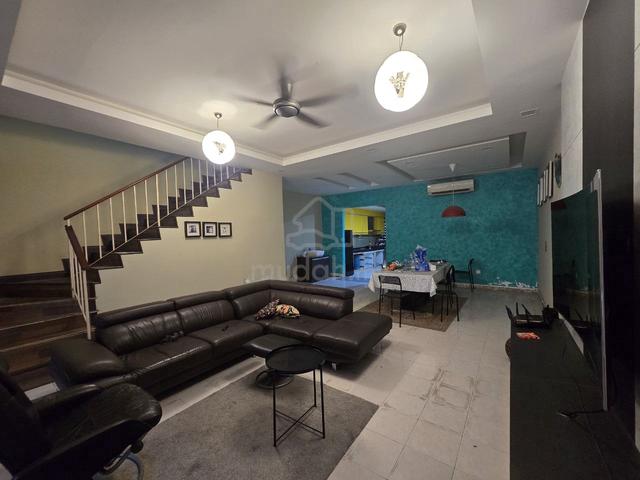 Teres 2 Tingkat, Seksyen 23 Shah Alam. Renovated Unit. 1