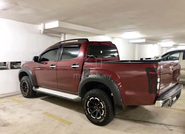2016 Isuzu D-MAX 3.0 V-CROSS 4X4 TFS85JDR-TLPH (A) - 3