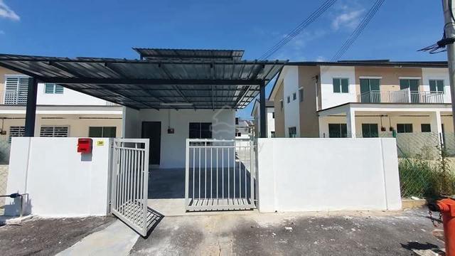 Meru Fully Furnished Room for Rent Upstairs: (Room 3)Master Room RM 1