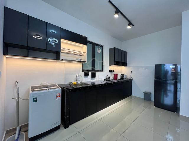 Parkland Residence @ Kajang 2 1