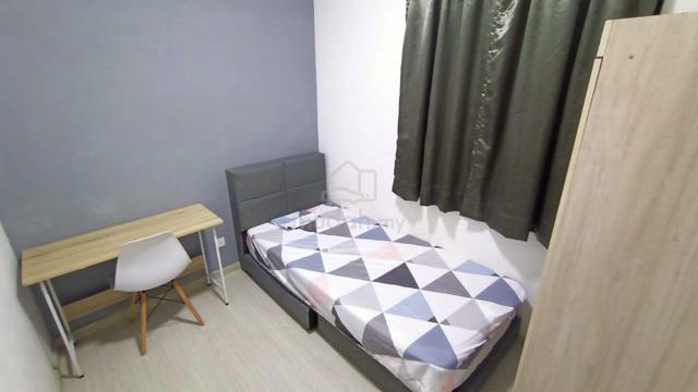 The Hamilton - Variety Room for Rent | Direct Access to LRT Sri Rampai 1