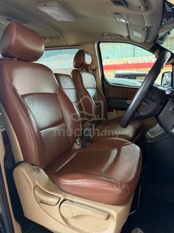 2016 Hyundai GRAND STAREX 2.5 ROYALE (A) - 4