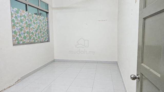 Not Furnished Perak Teluk Intan Room For Rent 1