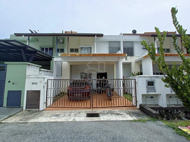 Double Storey Superlink Puncak Bestari, Puncak Alam, Selangor. 1
