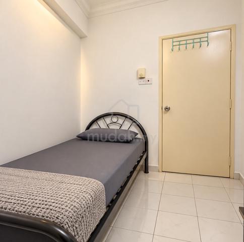 Room for Rent [Menara Menjalara] 1