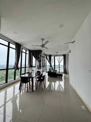 D' Pristine @ Medini 1