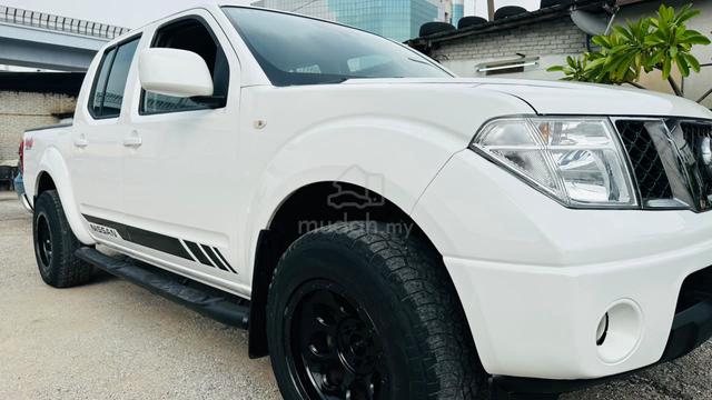 2015 Nissan NAVARA 2.5Turbo(Manua) 4x4 6Speed - 1