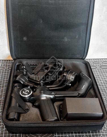 Feiyutech 3 Axis Gimbal - photo 2 of 3