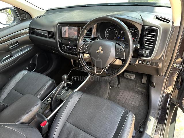 Mitsubishi OUTLANDER 2.0 AWD 68k MILEAGE F.SERVICE - 5