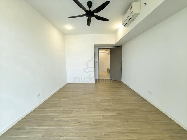 Bay Suites 1