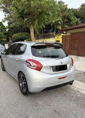 2015 Peugeot 208 1.6 VTI ALLURE (A) - 2