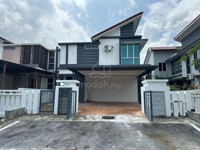 Semi D Double Storey Facing Open For Sale at Bandar Enstek, Sepang 1
