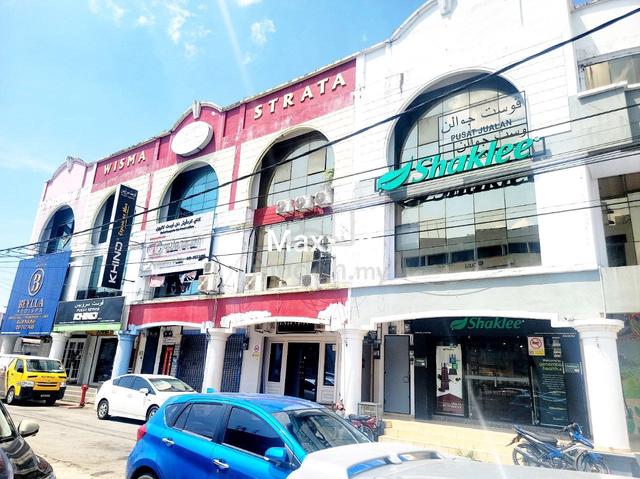 Kedai 3 Tingkat Sebelah KBMC untuk dijual 1