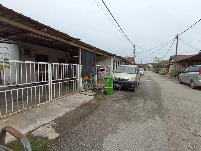 SemiD mampu milik 💥 di Taman Impian, Kg Padang Kuantan 1