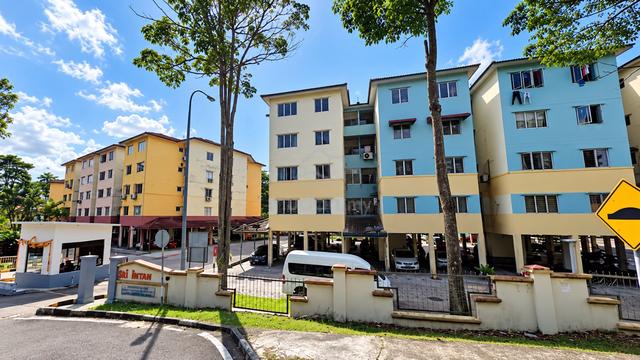 Sri Intan (Bandar Seri Alam) 1