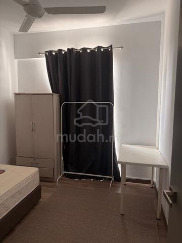 Female Room For Rent in Brickfields 1