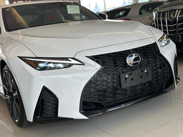 [GRADE 5A] 2022 Lexus IS300 2.0 F-SPORT - 8000 KM - 3