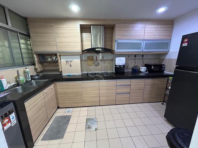 Medium room for rent 1