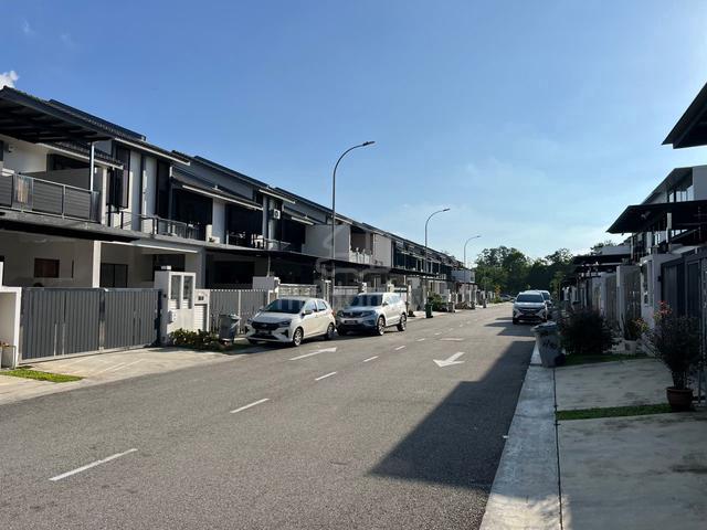 For Sale Austin Ruby Crest Double Storey Terrace House 1
