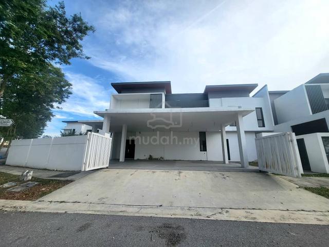 CORNER LOT 2 Storey Semi D Ara Sendayan Seremban 1