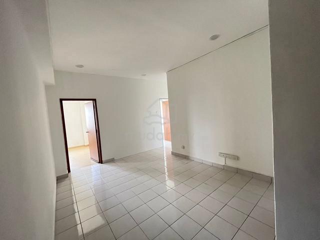 Persiaran Tanjung Apartment 1