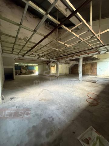 Hot Location Jalan Meru 1.5 Storey Factory 1
