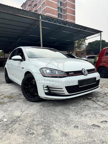 Volkswagen Golf GTI 2.0TSI 220HP 350NM - 1