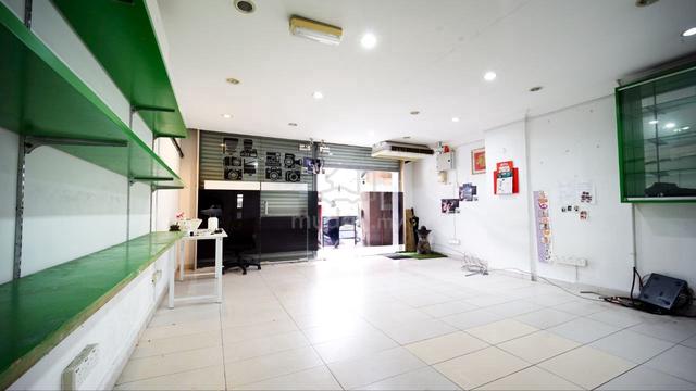 HOT AREA !! Prima Saujana Commercial Area !! Nego !! 1