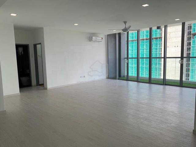 LakeFront Residence 1