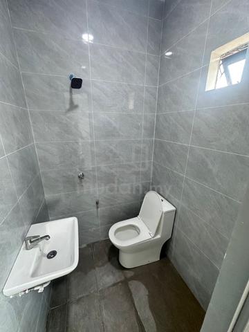 Flat Taman Ungku Tun Aminah 5