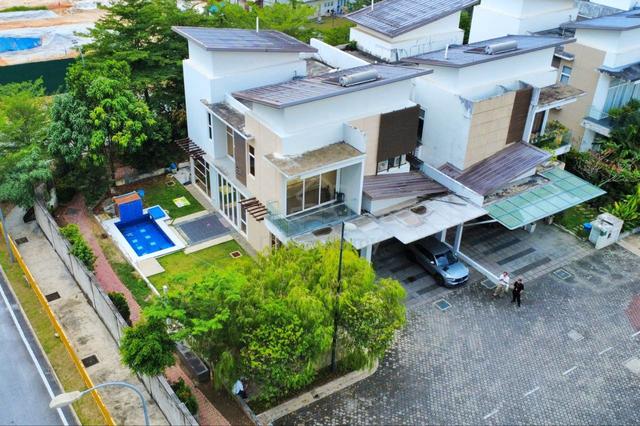 ((TANAH LUAS)) SEMI-D Corner, Sunway Rydeway Puncak Melawati, KL 1