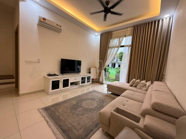 Renovated Maple Residence Double Storey Superlink 22x85 Cyberjaya 1