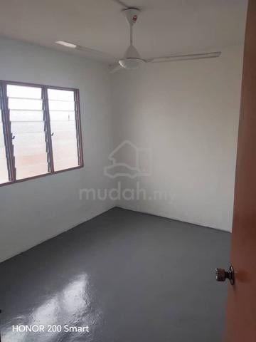 Anggerik Apartment (Taman Bunga Raya) 1