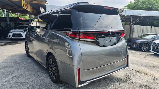 2025 Toyota VELLFIRE 2.4 Z PREMIER (A) JBL THEATER - 3