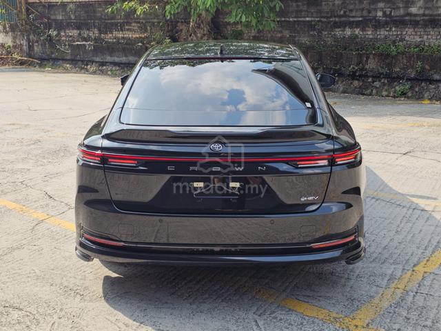 2024 Toyota CROWN Z 2.5 HEV SEDAN BLACK EDITION - 3