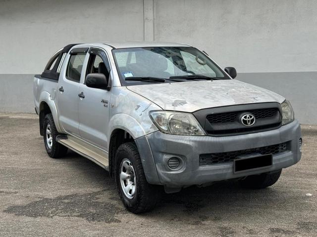  Toyota HILUX 2.5 STD FACELIFT DOUBLE CAB (M) - 5