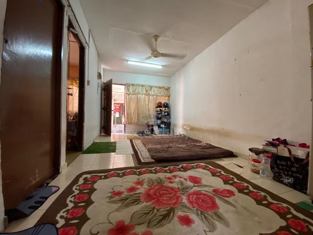 Flat Puchong Permai 1