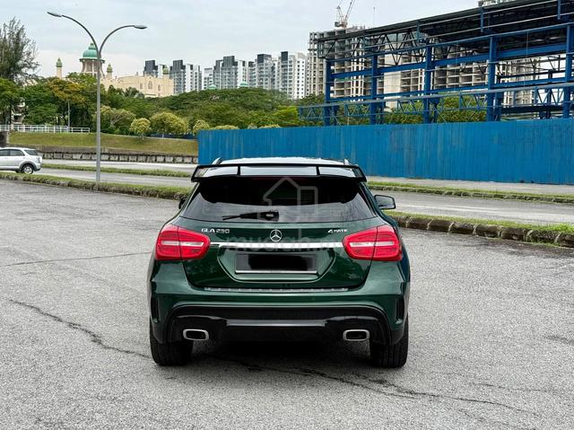 AMG GREEN 2016 Mercedes Benz GLA250 4MATIC 2.0 - 4