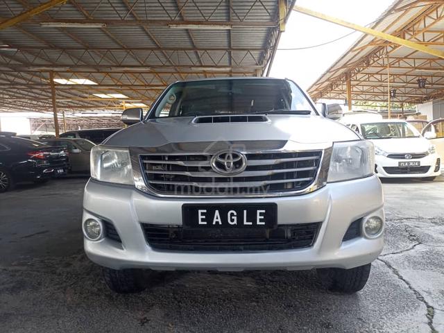 2013 Toyota HILUX 2.5(A)G VNT FACELIFT TIP TOP - 2