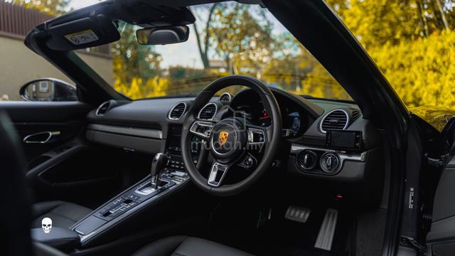 2021 Porsche 718 2.0 BOXSTER SA - 4