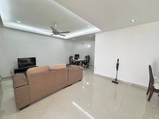 20x70 ⭐ FREEHOLD ⭐  GUARDED Double Storey Taman Puchong Tekali 1